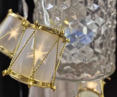 Kivat paristovalot sis&auml;k&auml;ytt&ouml;&ouml;n